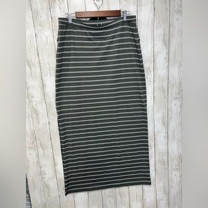 Eddie Bauer Maxi Skirt Stripes Stretchy Gray Size Medium Open Slit